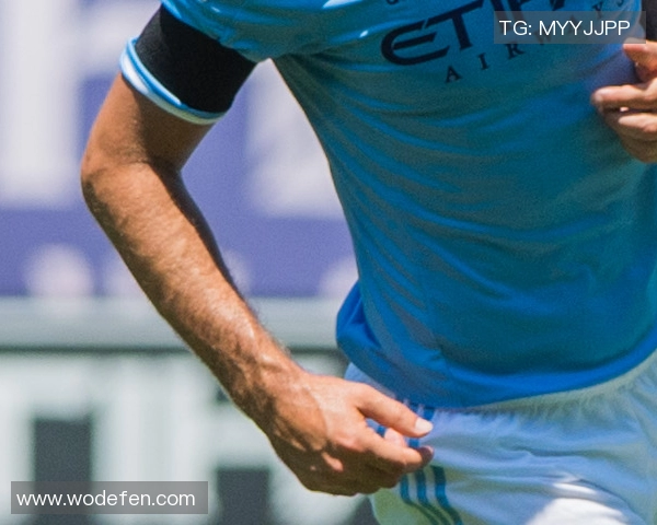 金利特尔和童年偶像同场竞技