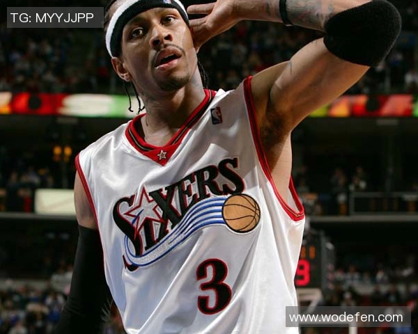 皇马更衣室保存莫德里奇球鞋